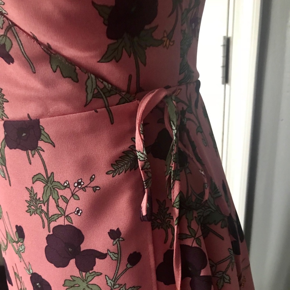 NEW - Floral Wrap Mini Dress - Picture 5 of 8